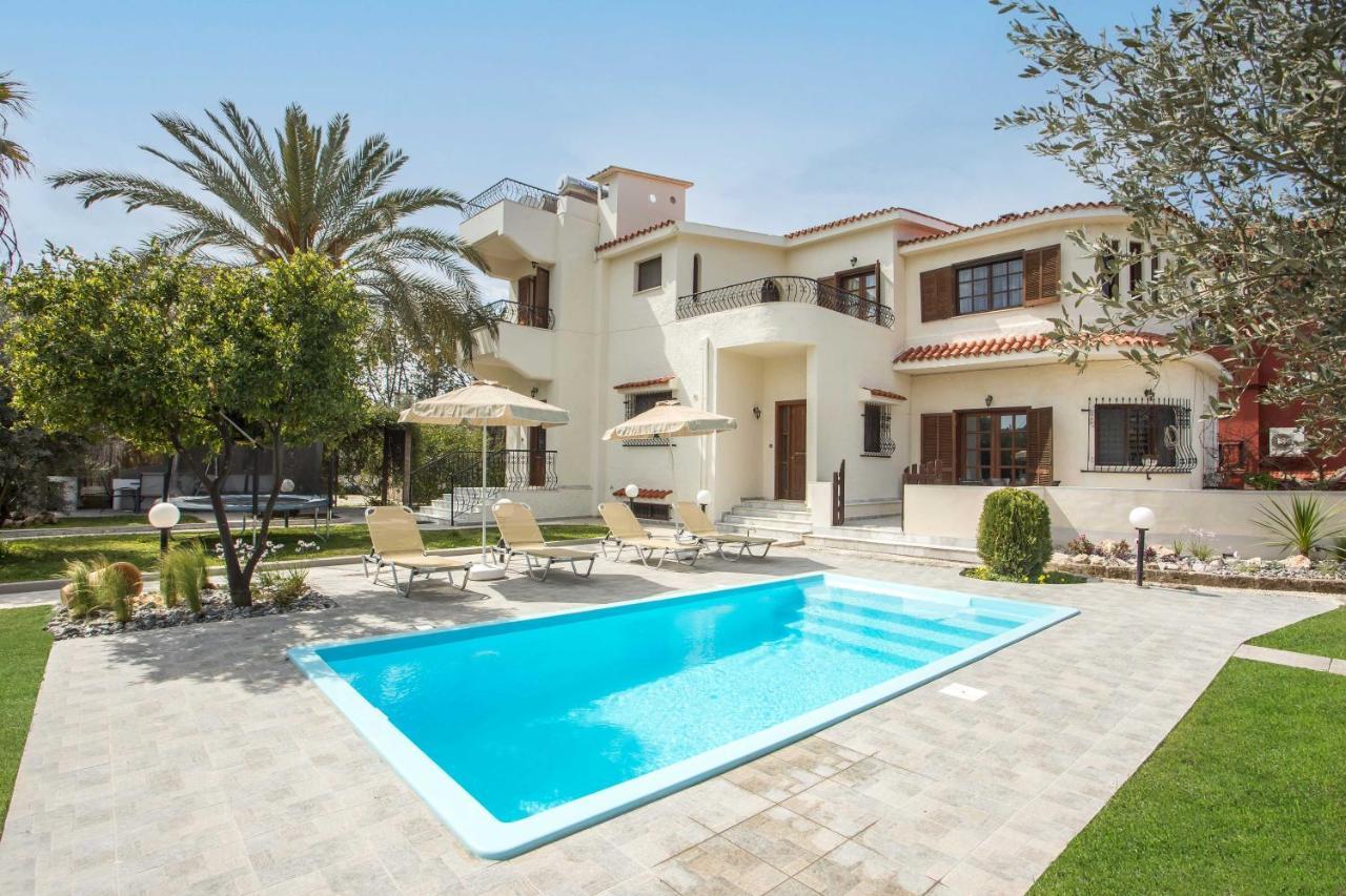 Hriska Luxury Villa 익시아 외부 사진