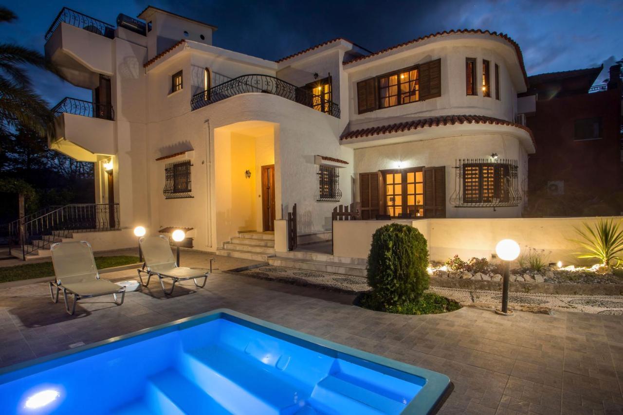 Hriska Luxury Villa 익시아 외부 사진